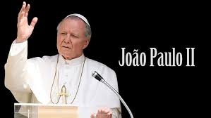 O adeus ao Papa Francisco e o Papado no Cinema: 10 Filmes que Retratam o Poder, a Fé e os Segredos do Vaticano 8 Papa-João-Paulo-II