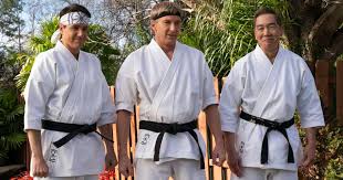 Cobra Kai: Um Revival Nostálgico que Equilibra Golpes e Emoção 3 cobra-kai